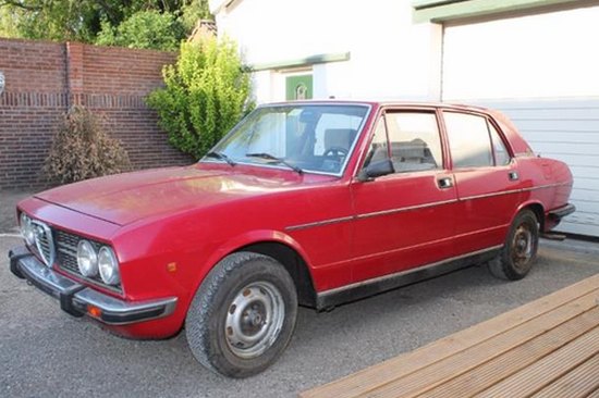 Zeldzamer wordt het niet: Alfa 2300 RIO te koop in NL