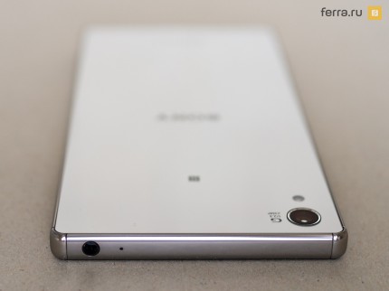 Верхний торец корпуса Sony Xperia Z5 Premium