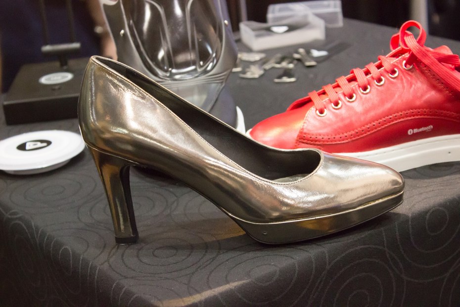 Компания Digitsole представила линейку умной обуви Компания Digitsole представила линейку умной обуви