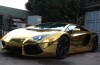 Goudchromen Aventador is a bit over the top