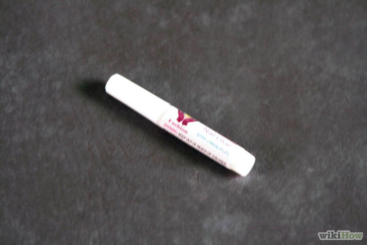 Image titled Puchase glue for artificial nails Step 2