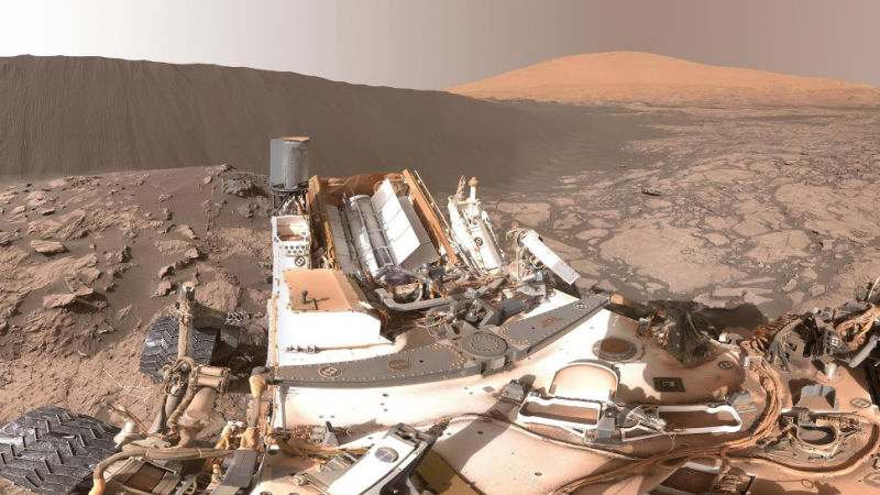 See Curiosity Cruise Around Gigantic Martian Dunes in These Stunning New Panoramas