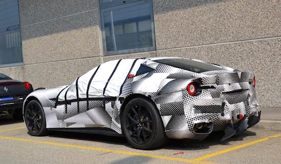 Er komt een snellere versie van de Ferrari F12