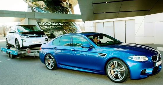 BMW M5 en i3 opgehaald bij BMW Welt