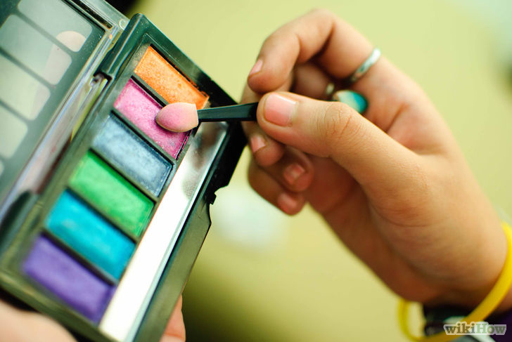 Image titled Apply Green and Pink Leopard Make Up Step 4