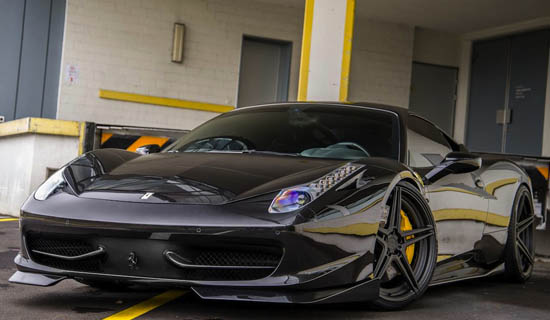 Ultrazwarte 458 Italia