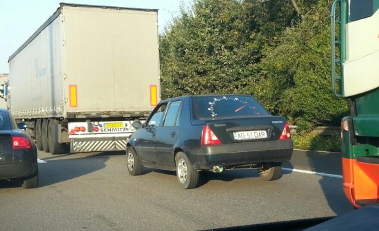 In de file met een Dacia