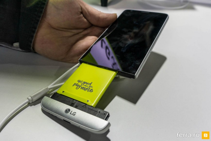 Аккумулятор в LG G5 можно заменить одним махом