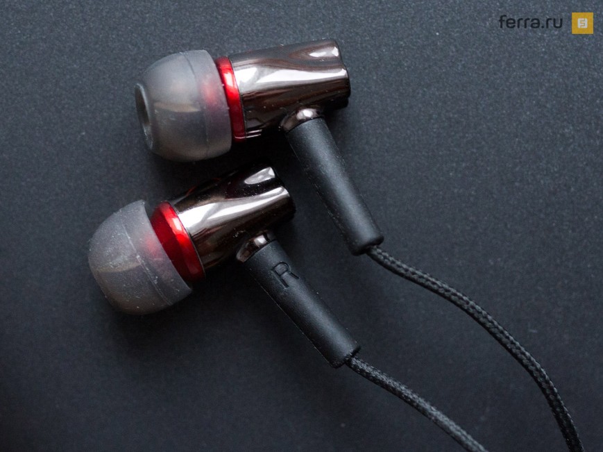 Общий вид Creative Sound BlasterX P5