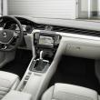 image Volkswagen-Passat-B8-2015-030.jpg