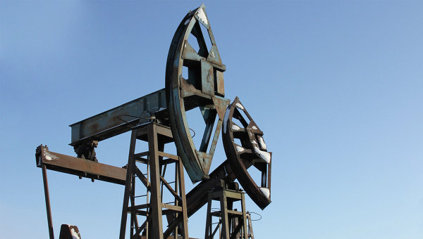 Добыча нефти. Архивное фото