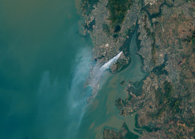 Mumbai's Garbage Fire Is So Huge You Can See It From Space