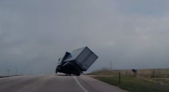 Truck crasht net niet