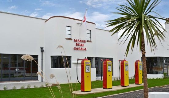 Art Deco tankstation