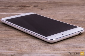 Верхняя грань Meizu M1 Metal