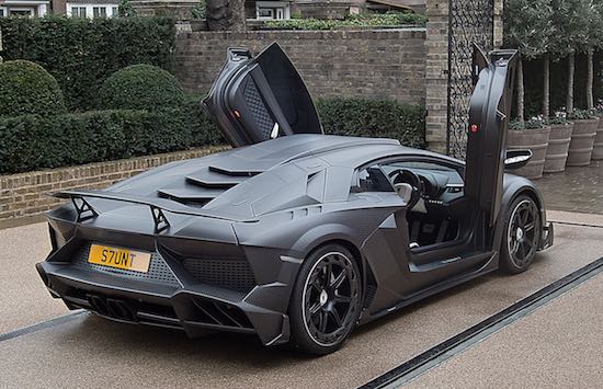 Extra hete Mansory Aventador Superveloce voor James Stunt