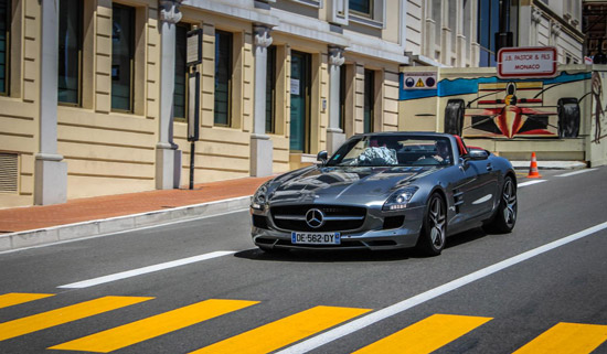 Mercedes SLS AMG Roadster