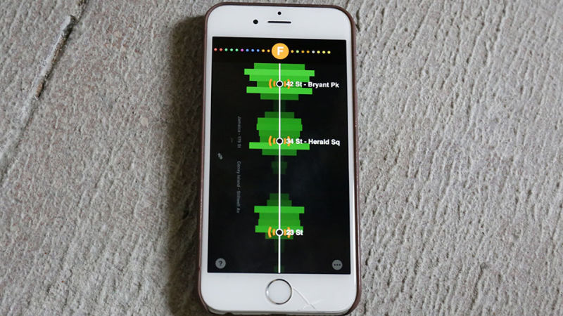 Brilliant App Tells You Where You'll Have a Signal in the Subway