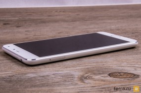 Левая грань Meizu M1 Metal