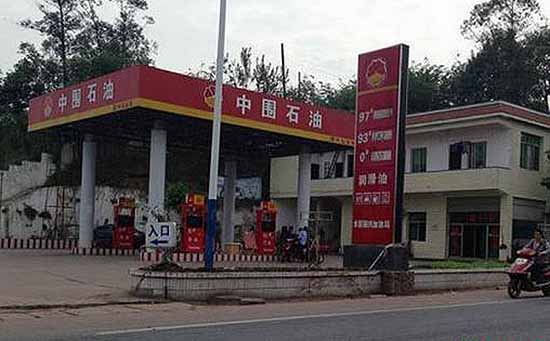 Chinezen kopiëren zelfs tankstations