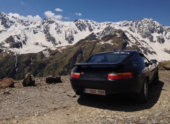 Porsche 928 S4