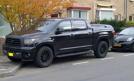 Toyota Tundra Black