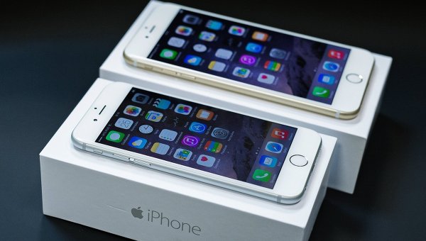 Новый смартфон iPhone 6 и iPhone 6 Plus. Архивное фото