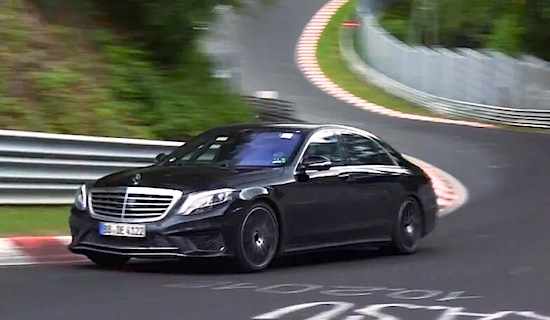 Mercedes S65 AMG maakt de Nürburgring haar b*tch 