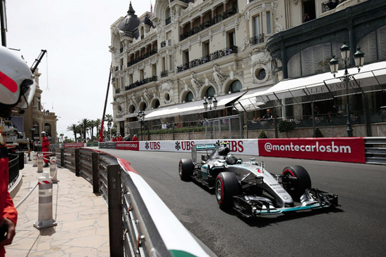 Nico Rosberg wint in Moncao