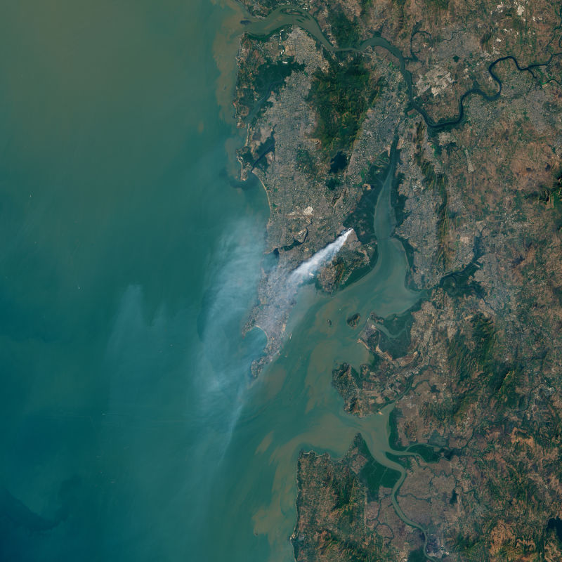 Mumbai's Garbage Fire Is So Huge You Can See It From Space