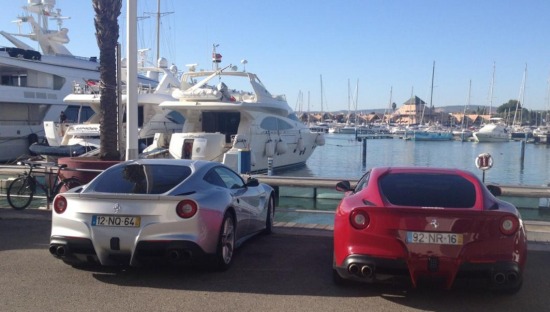 Twee F12berlinetta's