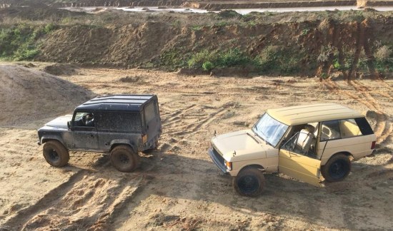 Land Rover offroad