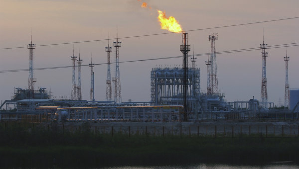 Добыча нефти. Ханты-Мансийский автономный округ. Архивное фото