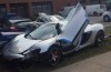 Mechanic crashes hardly extracted the McLaren 650S