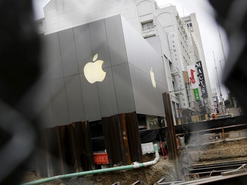 Apple Employees Wooed With Big Money to Sell Login Credentials: Report