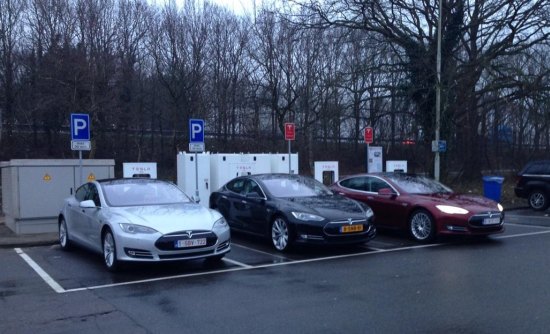 Tesla Model S oplaadcombo