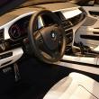 image bmw-760li-paars-11.jpg