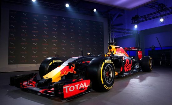 De nieuwe livery van Red Bull is sweet!