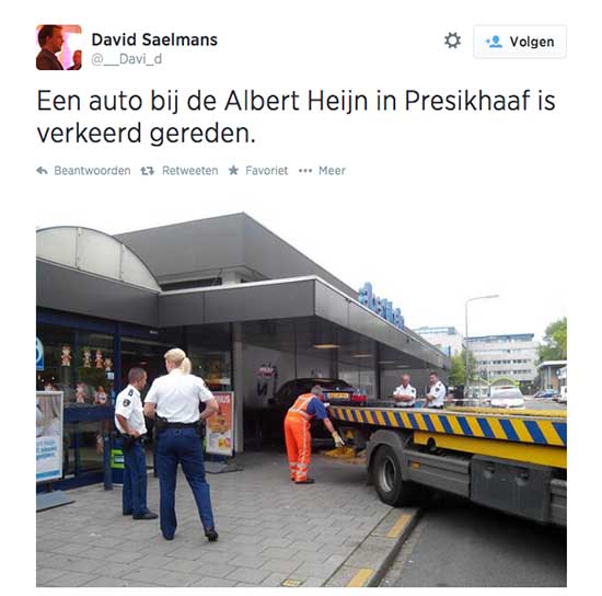 Een auto bij de Albert Heijn in Presikhaaf is verkeerd gereden