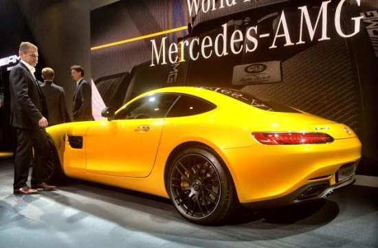 Mercedes AMG GT schuin