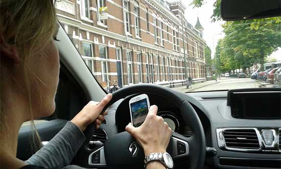 Smartphone in de auto