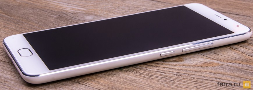 Правая грань Meizu M1 Metal