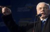 Azarow: Jaceniuk tak mocno wczepił się w fotel, że nie słyszy narodu