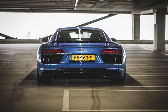 Audi R8 V10 Plus