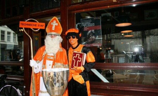 CODE ORANJE, MOEDERN**KER!