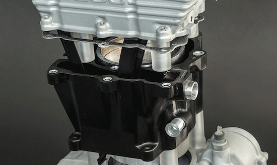 De motor van de toekomst is gemaakt van plastic