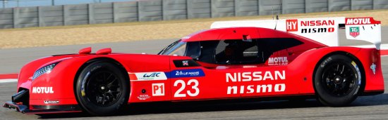 Nissan GT-R LM Nismo zijkant