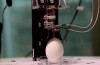 Delicate Robot-Vingers Pick-Up Kwetsbare Objecten Met Behulp Van Elektrostatische Kracht