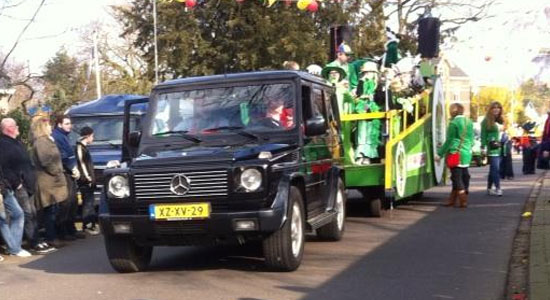Een willekeurige carnavalsoptocht