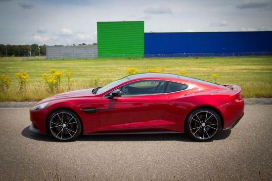 Aston Martin Vanquish